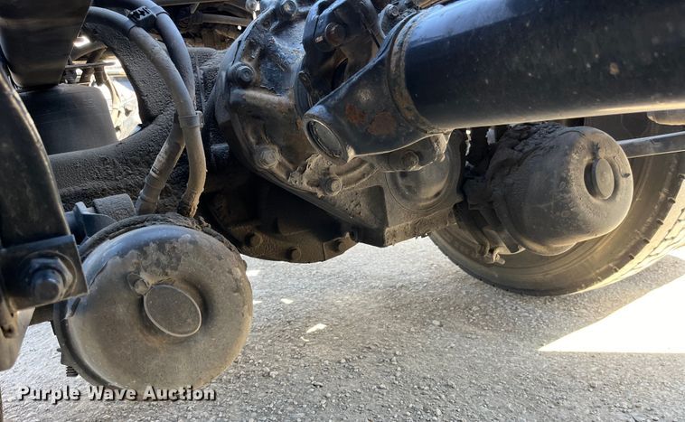 image for item LD9406 2019 Freightliner  Cascadia 125 semi truck