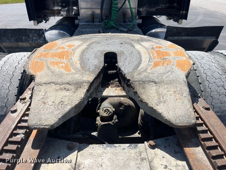 image for item LD9419 2007 Kenworth W900 semi truck