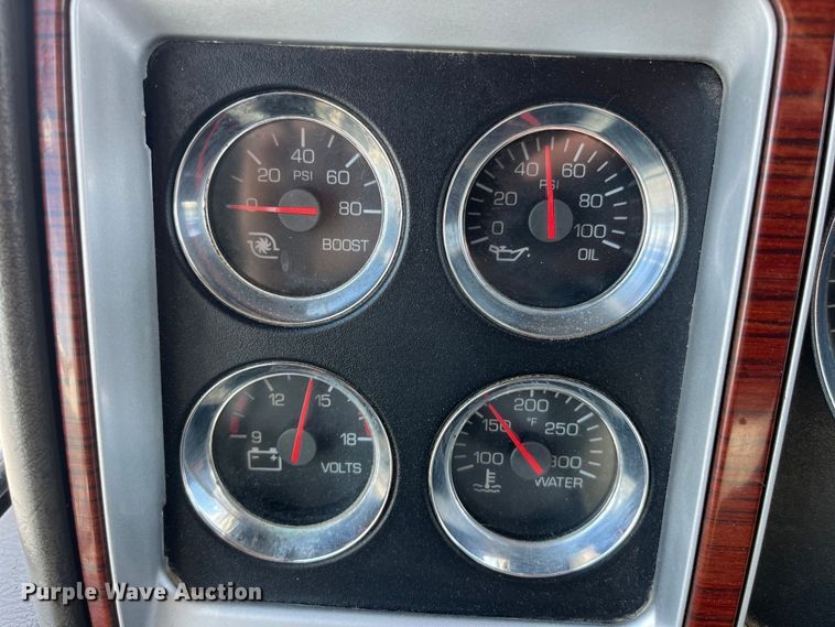 image for item LD9419 2007 Kenworth W900 semi truck