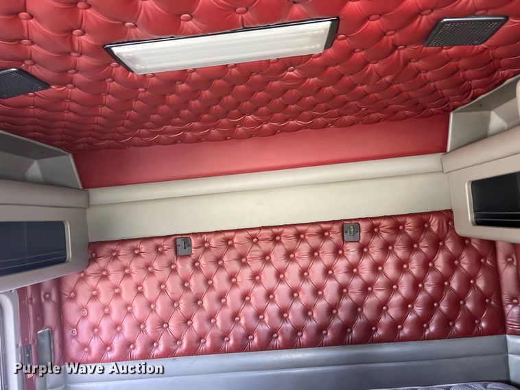 image for item LD9419 2007 Kenworth W900 semi truck