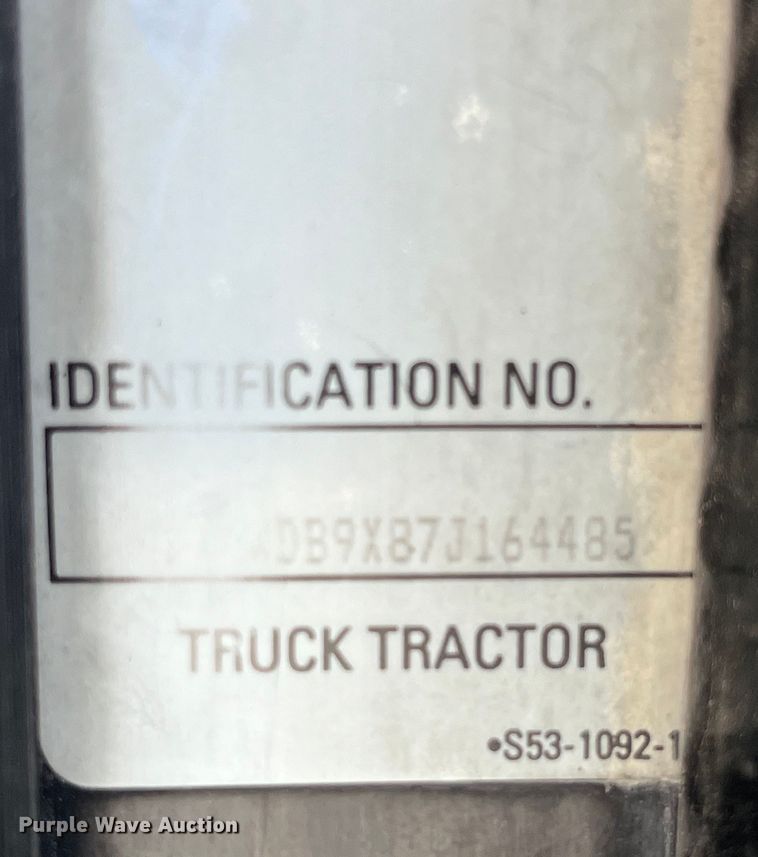 image for item LD9419 2007 Kenworth W900 semi truck