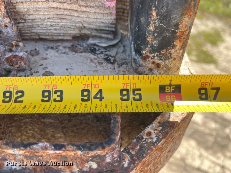 image for item LD9431 1988 White GMC WCM flatbed truck