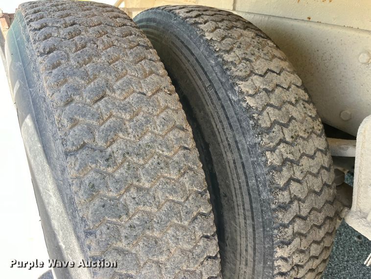 image for item LD9431 1988 White GMC WCM flatbed truck