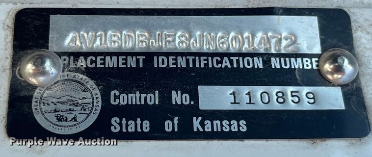 image for item LD9431 1988 White GMC WCM flatbed truck