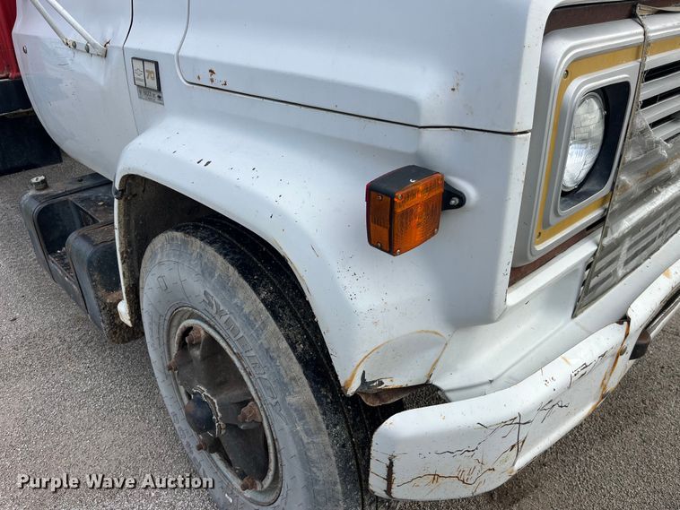 image for item LD9434 1989 Chevrolet 70 flatbed truck