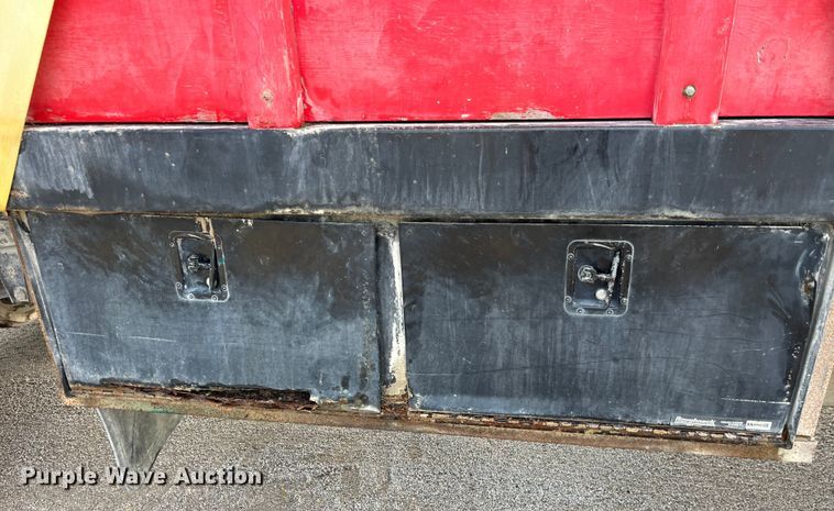 image for item LD9434 1989 Chevrolet 70 flatbed truck