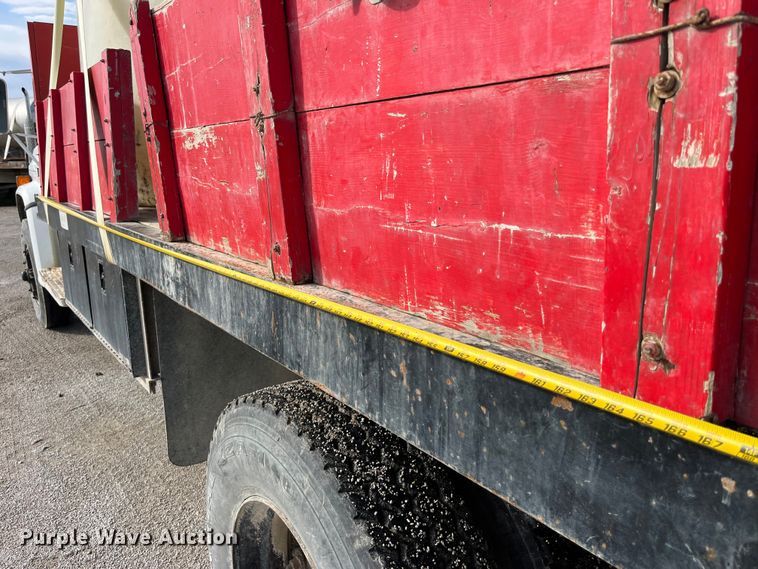 image for item LD9434 1989 Chevrolet 70 flatbed truck