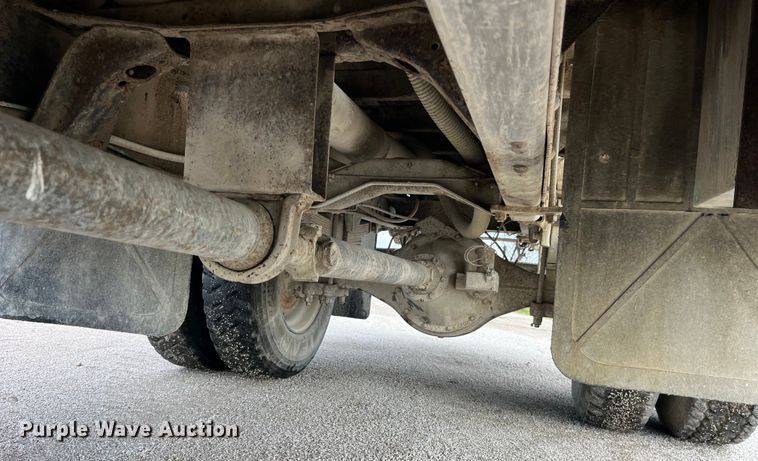 image for item LD9434 1989 Chevrolet 70 flatbed truck