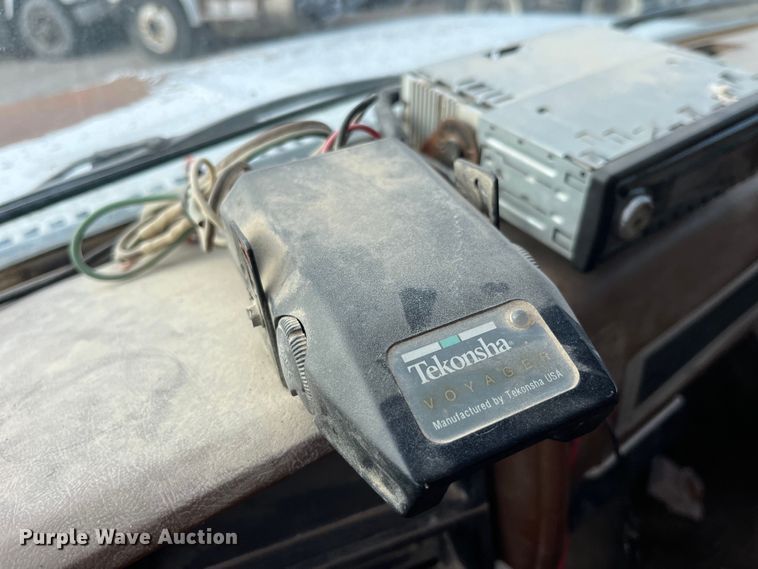 image for item LD9434 1989 Chevrolet 70 flatbed truck