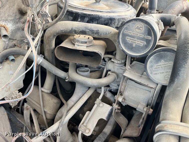 image for item LD9434 1989 Chevrolet 70 flatbed truck