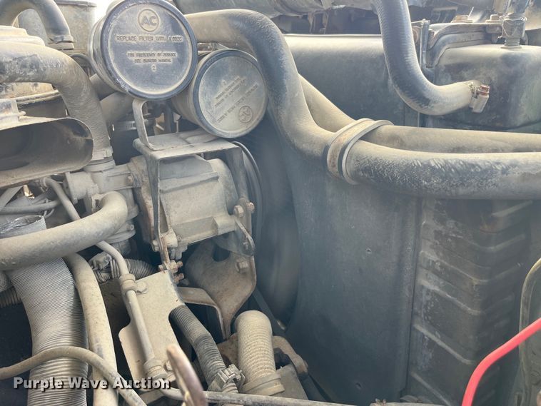 image for item LD9434 1989 Chevrolet 70 flatbed truck