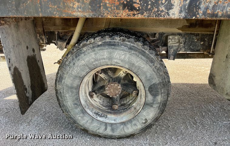 image for item LD9434 1989 Chevrolet 70 flatbed truck