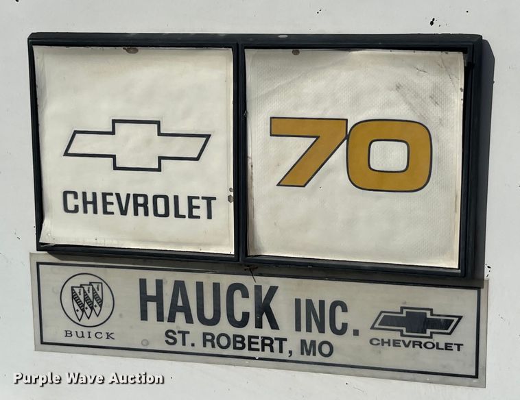 image for item LD9434 1989 Chevrolet 70 flatbed truck