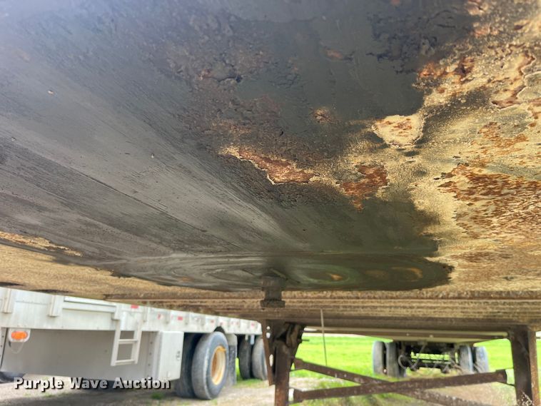 image for item LD9443 1988 Utility Trailer Inc dry van trailer