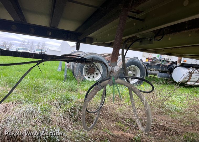 image for item LD9443 1988 Utility Trailer Inc dry van trailer