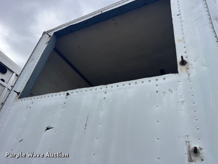 image for item LD9443 1988 Utility Trailer Inc dry van trailer