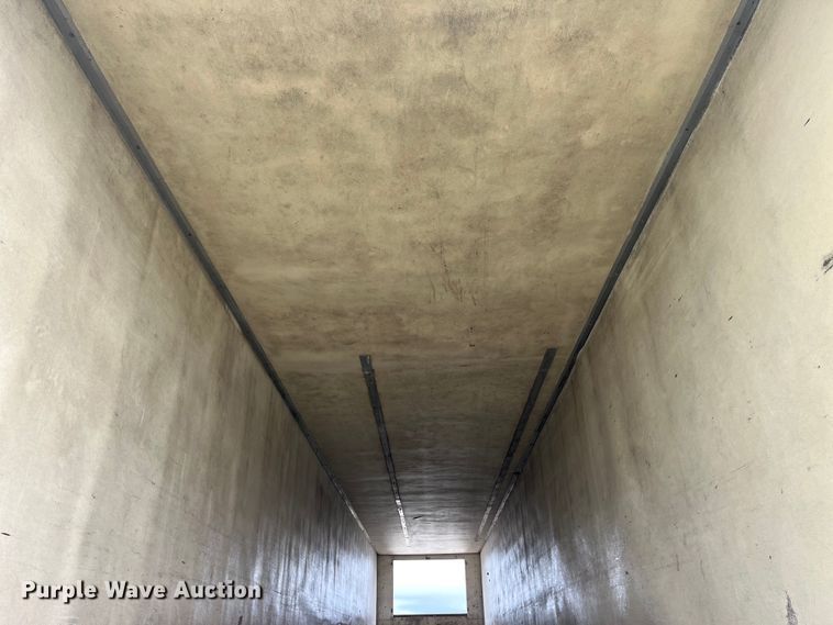 image for item LD9443 1988 Utility Trailer Inc dry van trailer