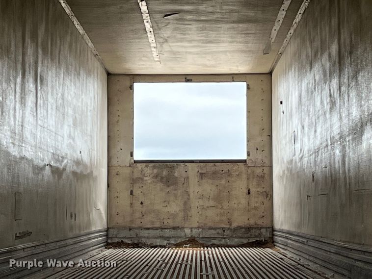 image for item LD9443 1988 Utility Trailer Inc dry van trailer