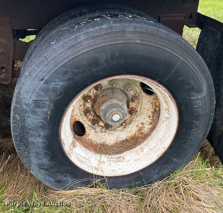 image for item LD9443 1988 Utility Trailer Inc dry van trailer