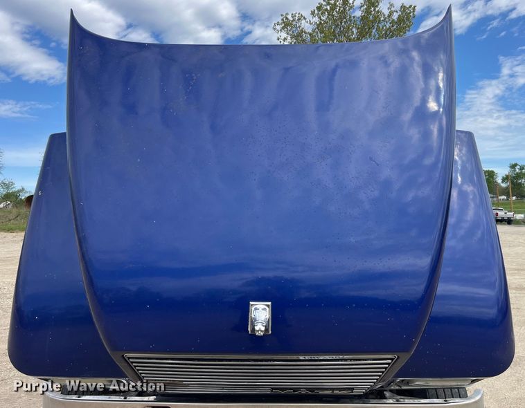 image for item LD9458 2013 Mack  CHU613 semi truck