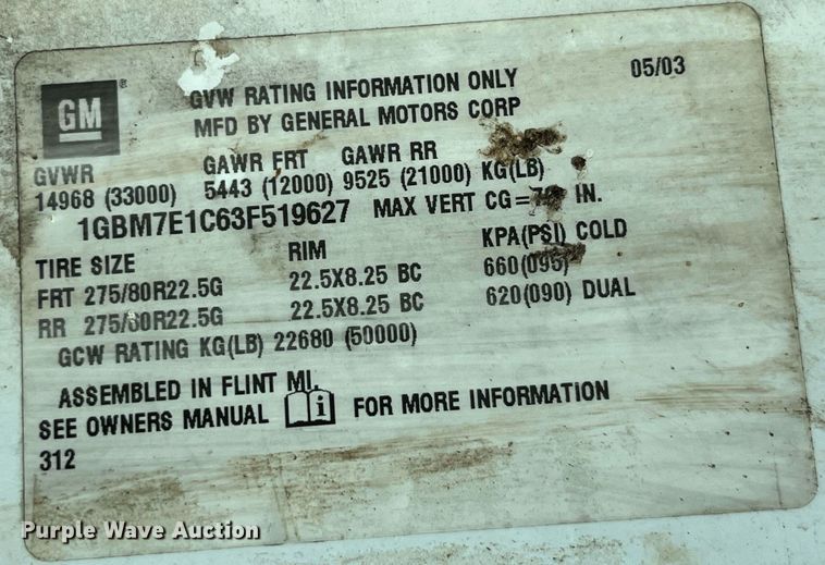 image for item LE9020 2003 Chevrolet  C7500 truck cab and chassis