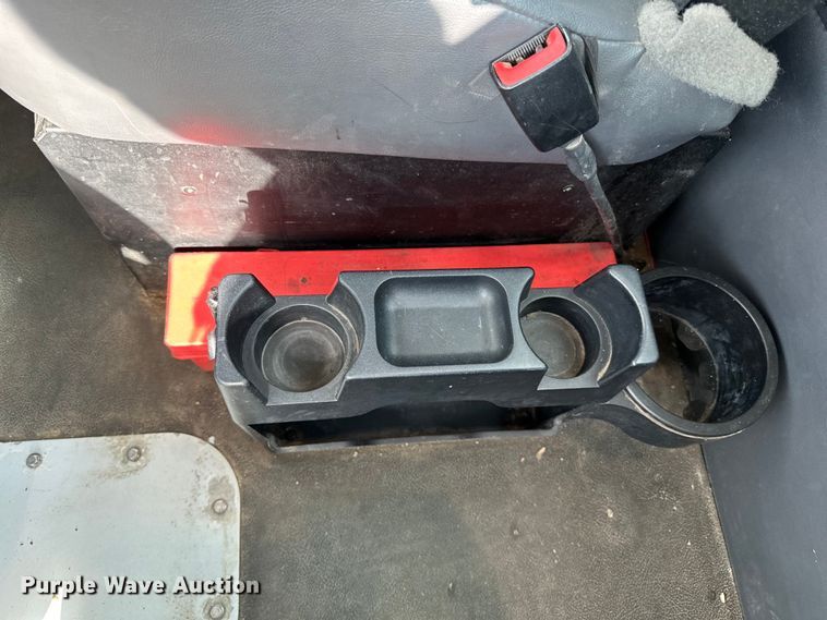 image for item LR9294 2016 Peterbilt  579 semi truck