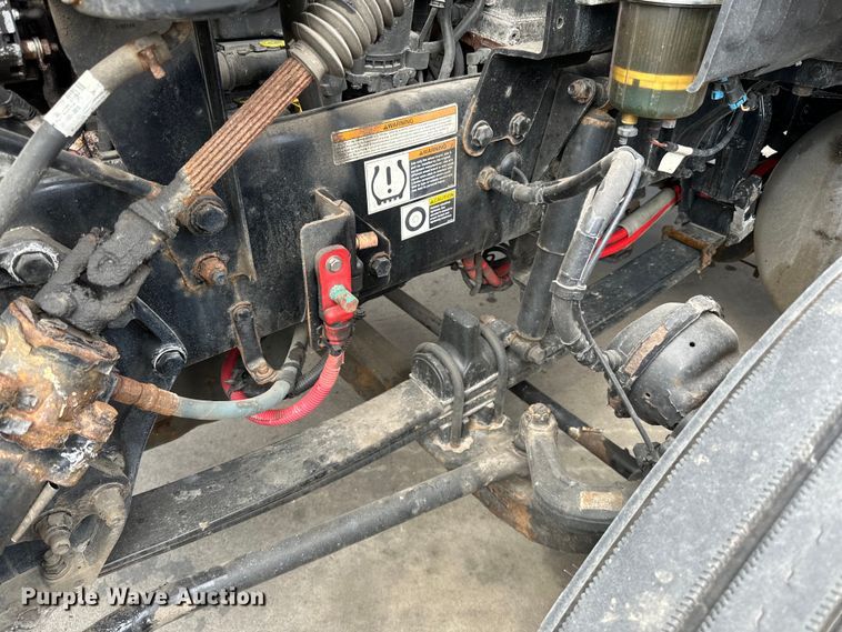 image for item LR9297 2016 Peterbilt  579 semi truck