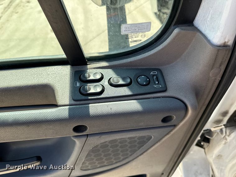 image for item LR9298 2016 Freightliner Cascadia 125 semi truck