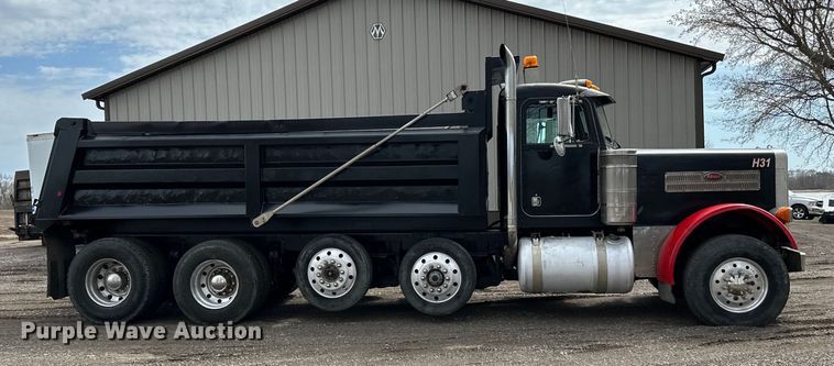 image for item LR9300 1990 Peterbilt  379 dump truck