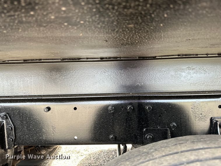 image for item LR9300 1990 Peterbilt  379 dump truck