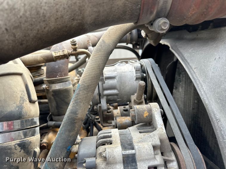 image for item LR9300 1990 Peterbilt  379 dump truck