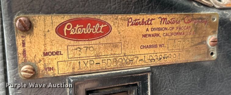 image for item LR9300 1990 Peterbilt  379 dump truck