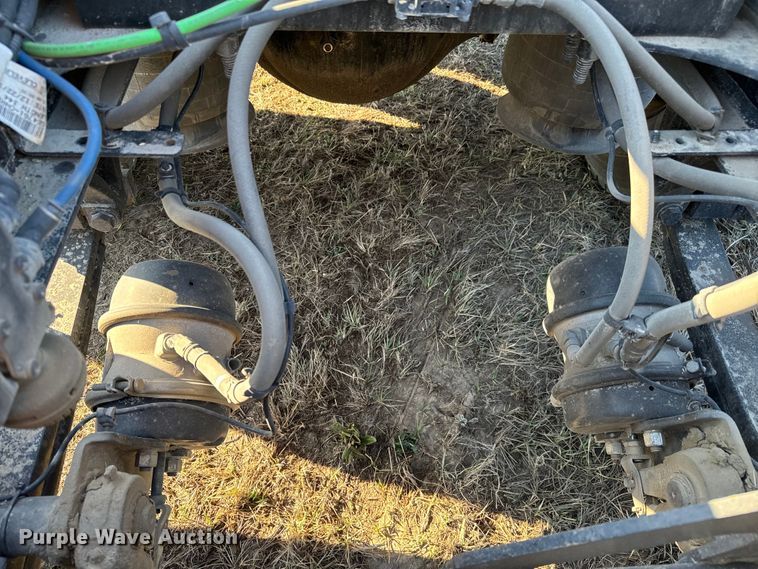 image for item NH9020 2018 Freightliner  Cascadia Evolution CA125SLP semi truck