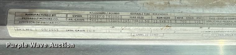 image for item NH9114 2016 Peterbilt 389 semi truck