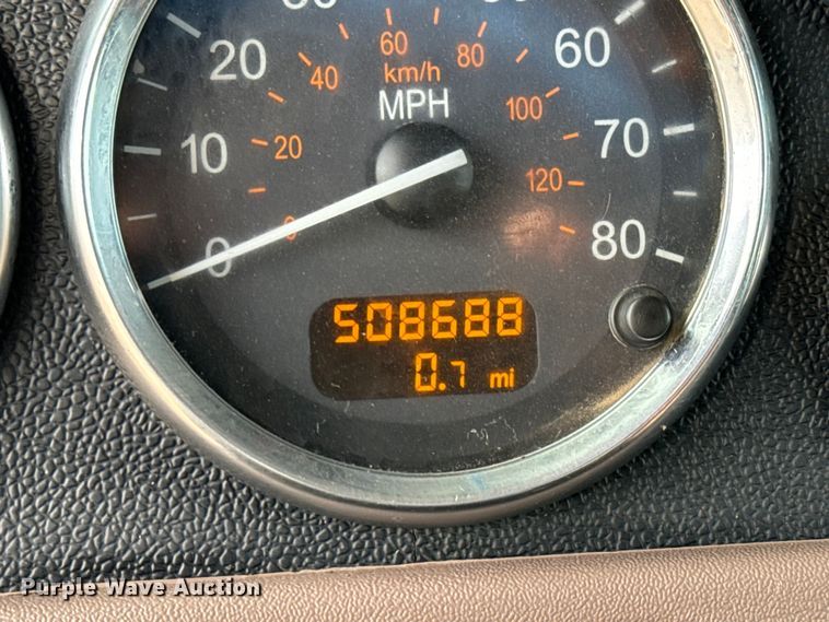 image for item NH9115 2016 Peterbilt 389 semi truck