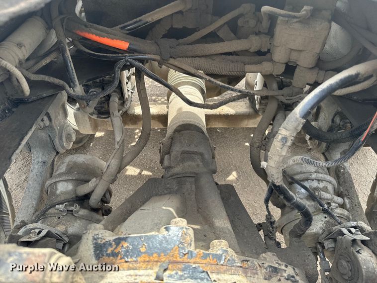 image for item NH9123 2012 Kenworth T800 semi truck