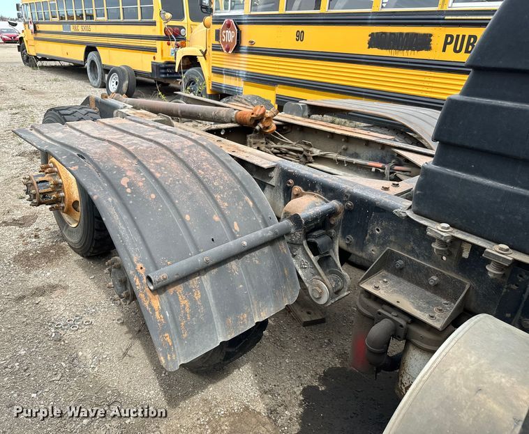 image for item NH9125 1997 Kenworth  T400 semi truck