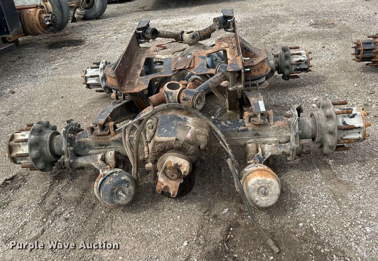 image for item NH9128 Rear axle assembly