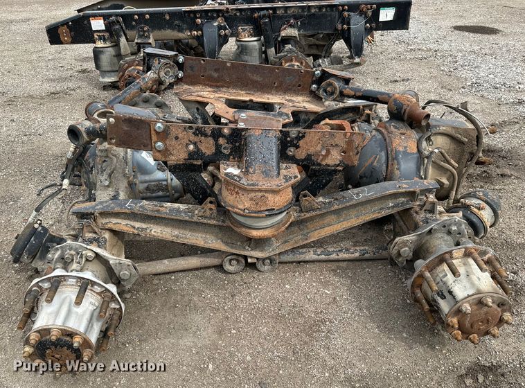 image for item NH9128 Rear axle assembly