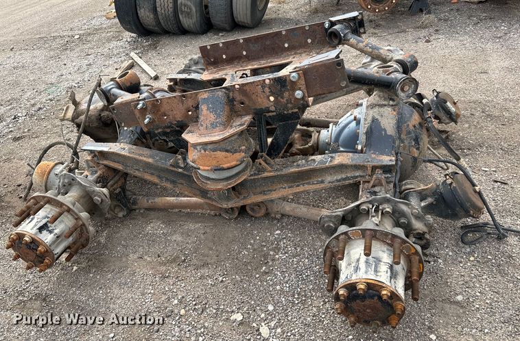 image for item NH9128 Rear axle assembly