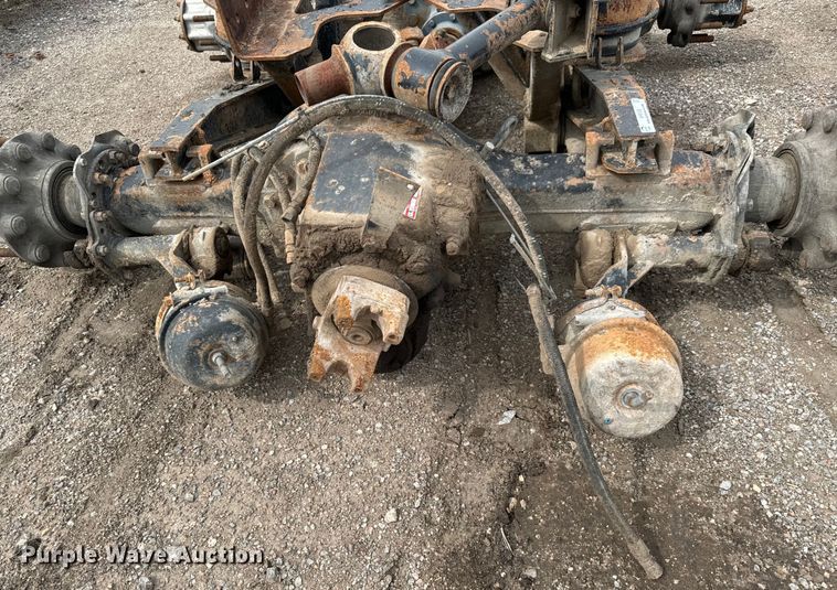 image for item NH9128 Rear axle assembly