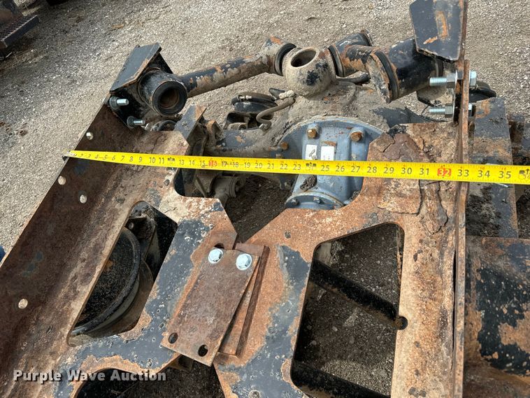 image for item NH9128 Rear axle assembly