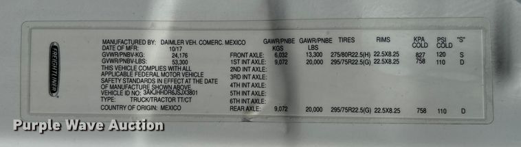 image for item NH9195 2018 Freightliner  Cascadia PT126SLP semi truck