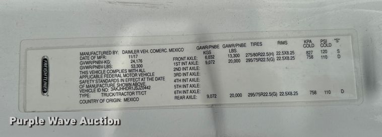 image for item NH9196 2018 Freightliner  Cascadia PT126SLP semi truck