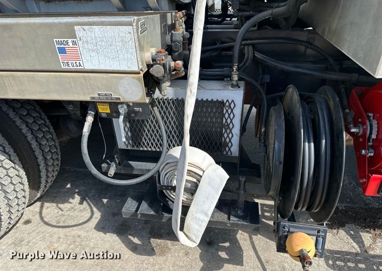 image for item NT9126 2003 Sterling L-Line sewer jetter truck