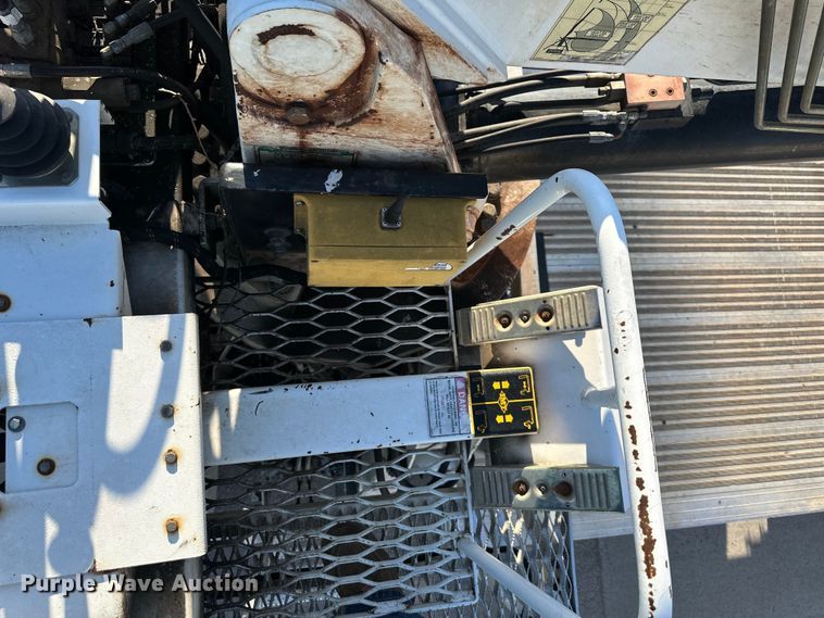 image for item NT9143 2006 IMT 16000 Series 3 truck crane