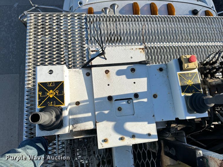 image for item NT9143 2006 IMT 16000 Series 3 truck crane