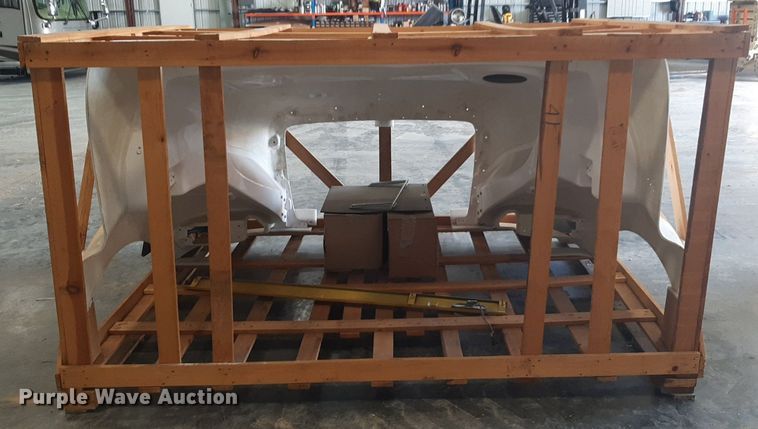 image for item NV9095 Peterbilt 387 hood