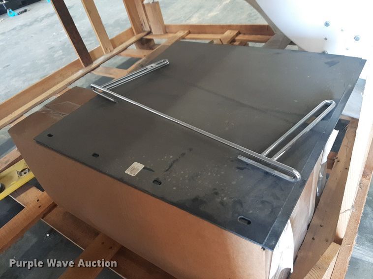 image for item NV9095 Peterbilt 387 hood