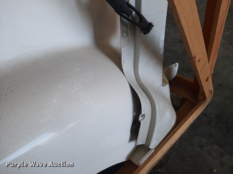 image for item NV9095 Peterbilt 387 hood